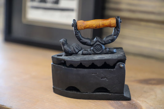 Antique Coal Iron (REPLICA)